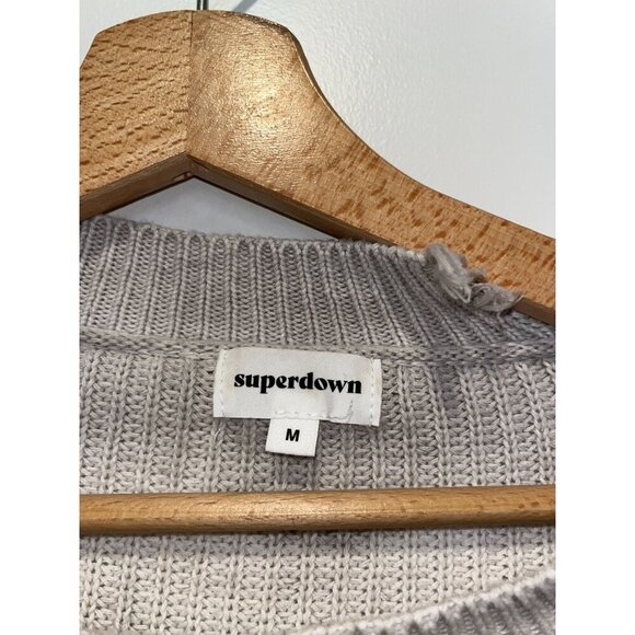Superdown Ella Distressed Gray Tie-Dye Cropped Knit Sweater Size Medium - Picture 4 of 11